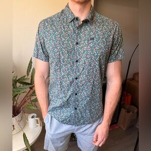 RVCA Men's Short-Sleeve Floral Button-Up Shirt - Green with Red & White Accents